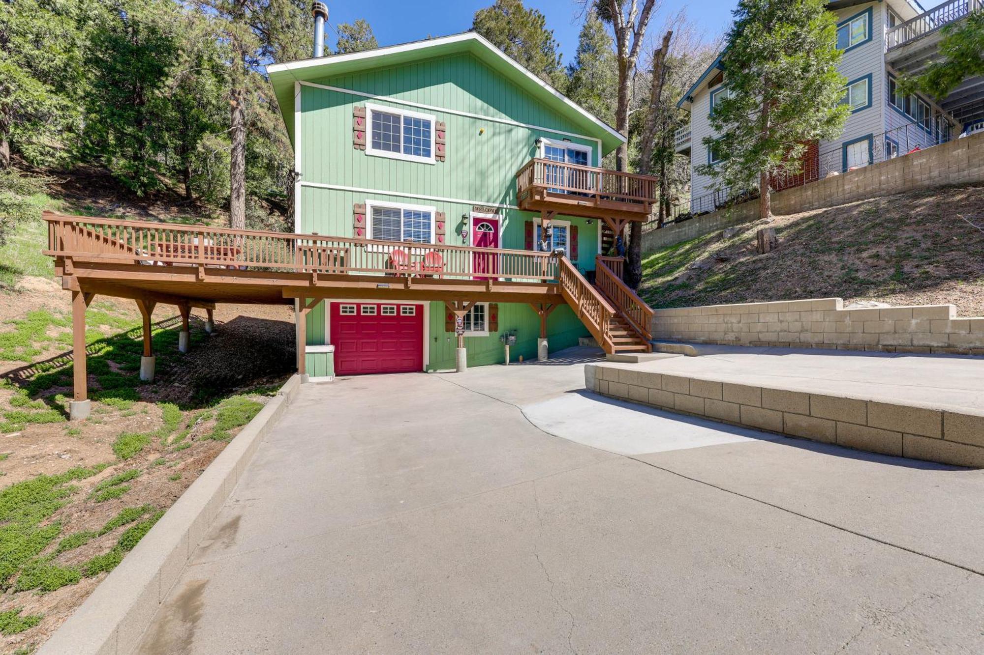 Remodeled Crestline Retreat Walk To Lake Gregory! Buitenkant foto