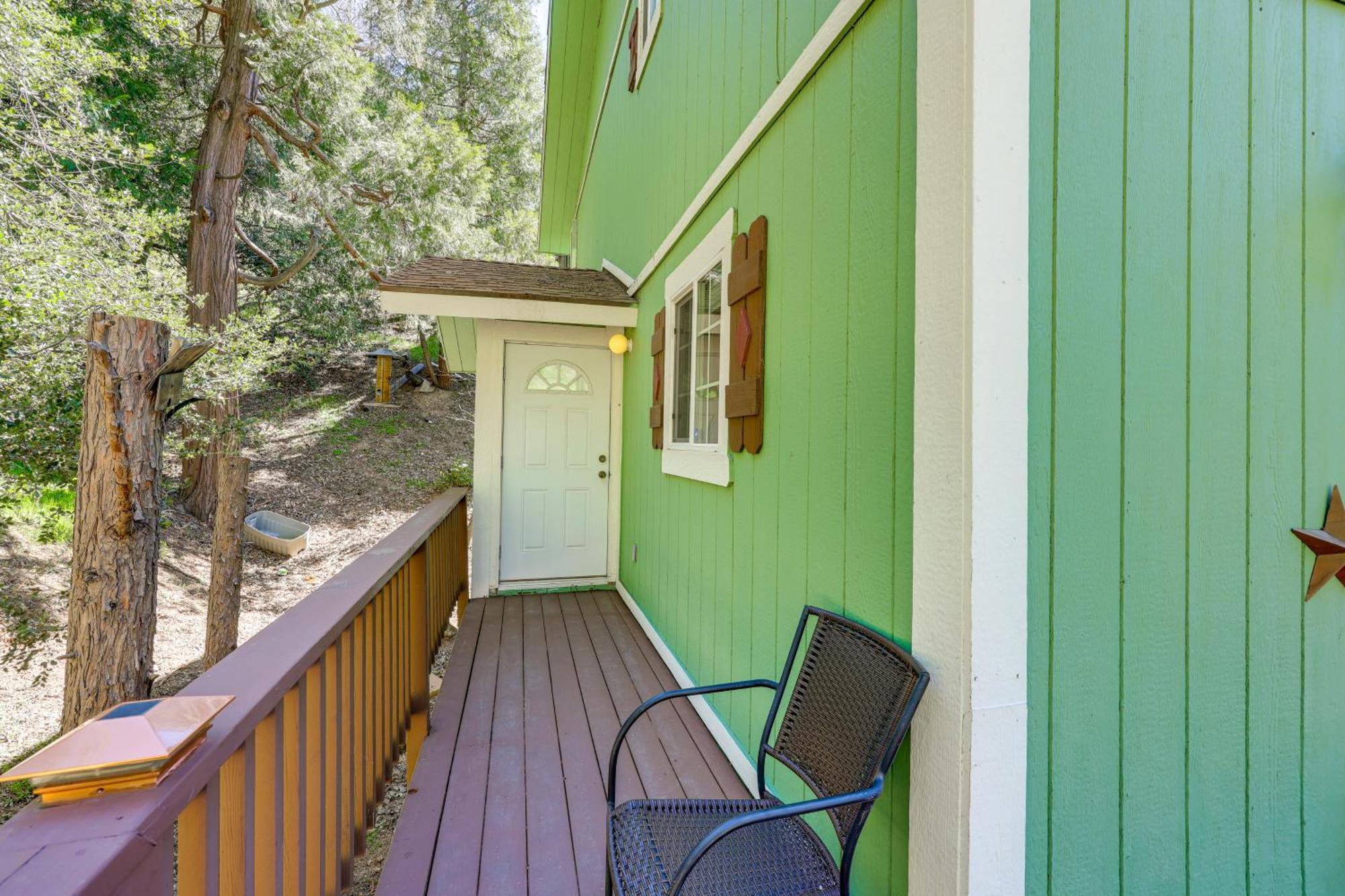 Remodeled Crestline Retreat Walk To Lake Gregory! Buitenkant foto