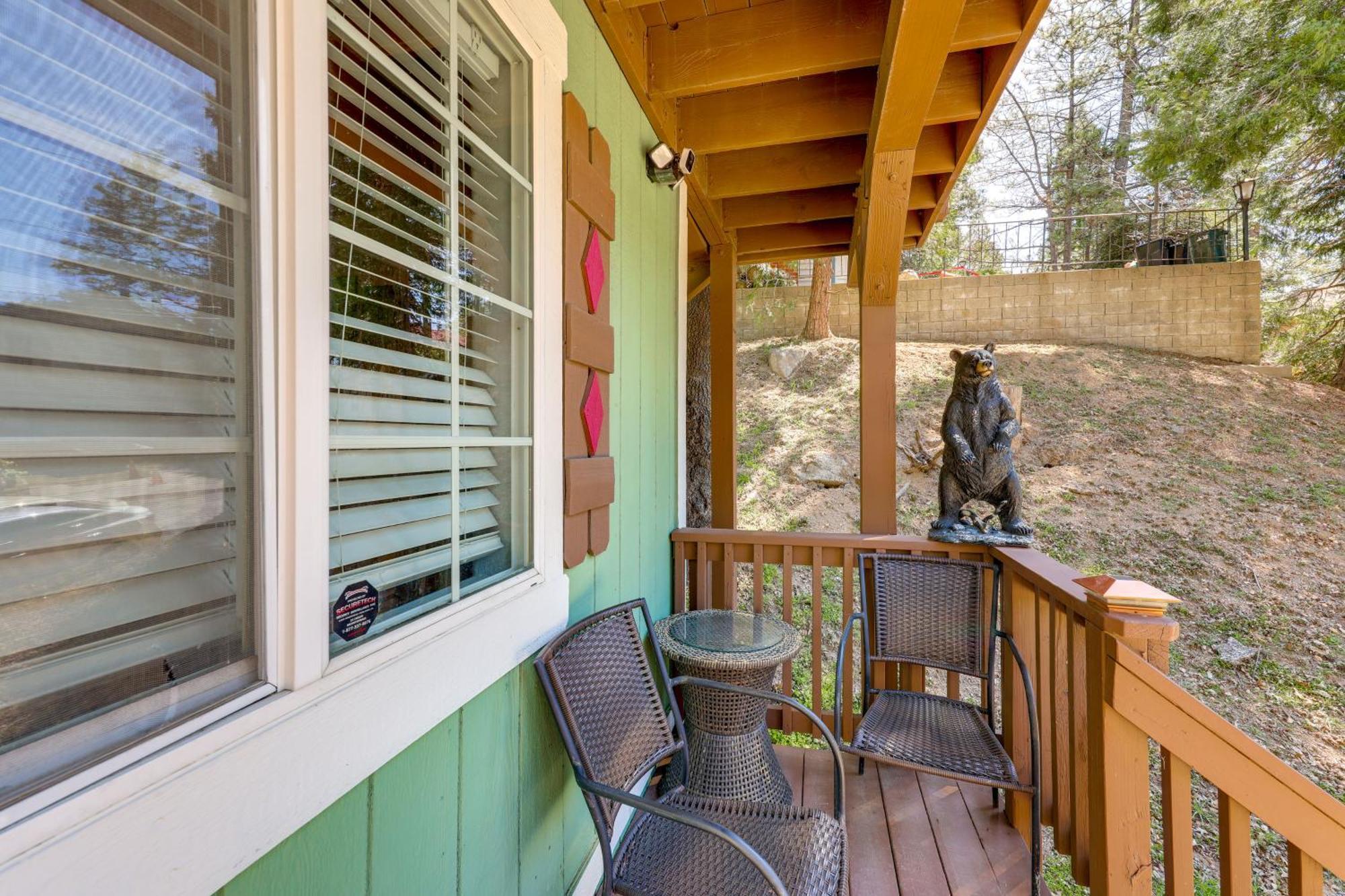 Remodeled Crestline Retreat Walk To Lake Gregory! Buitenkant foto