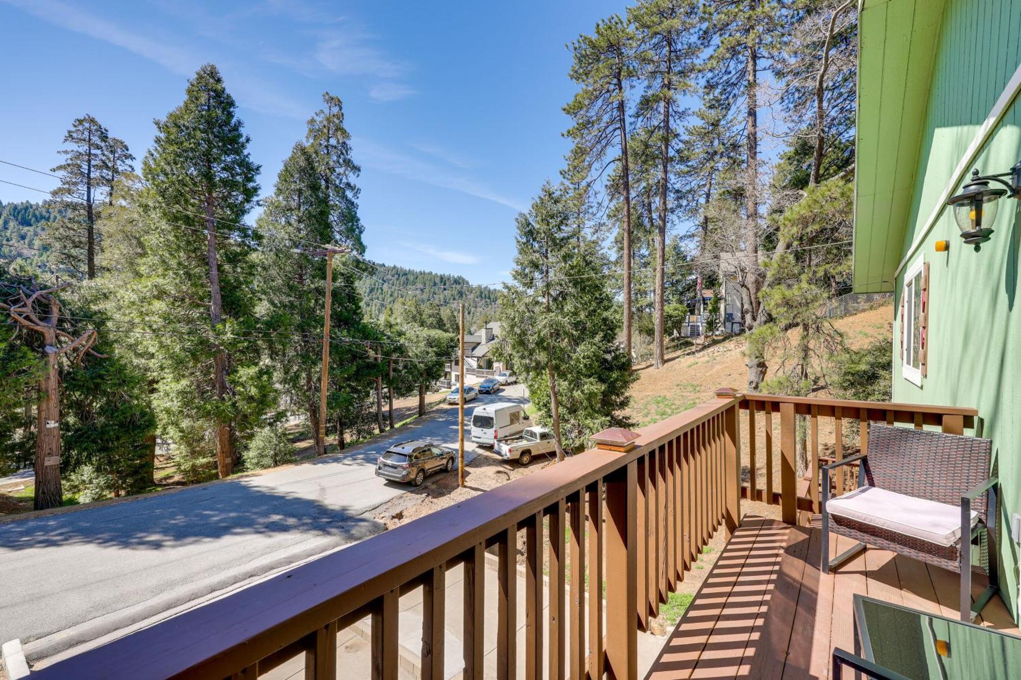 Remodeled Crestline Retreat Walk To Lake Gregory! Buitenkant foto