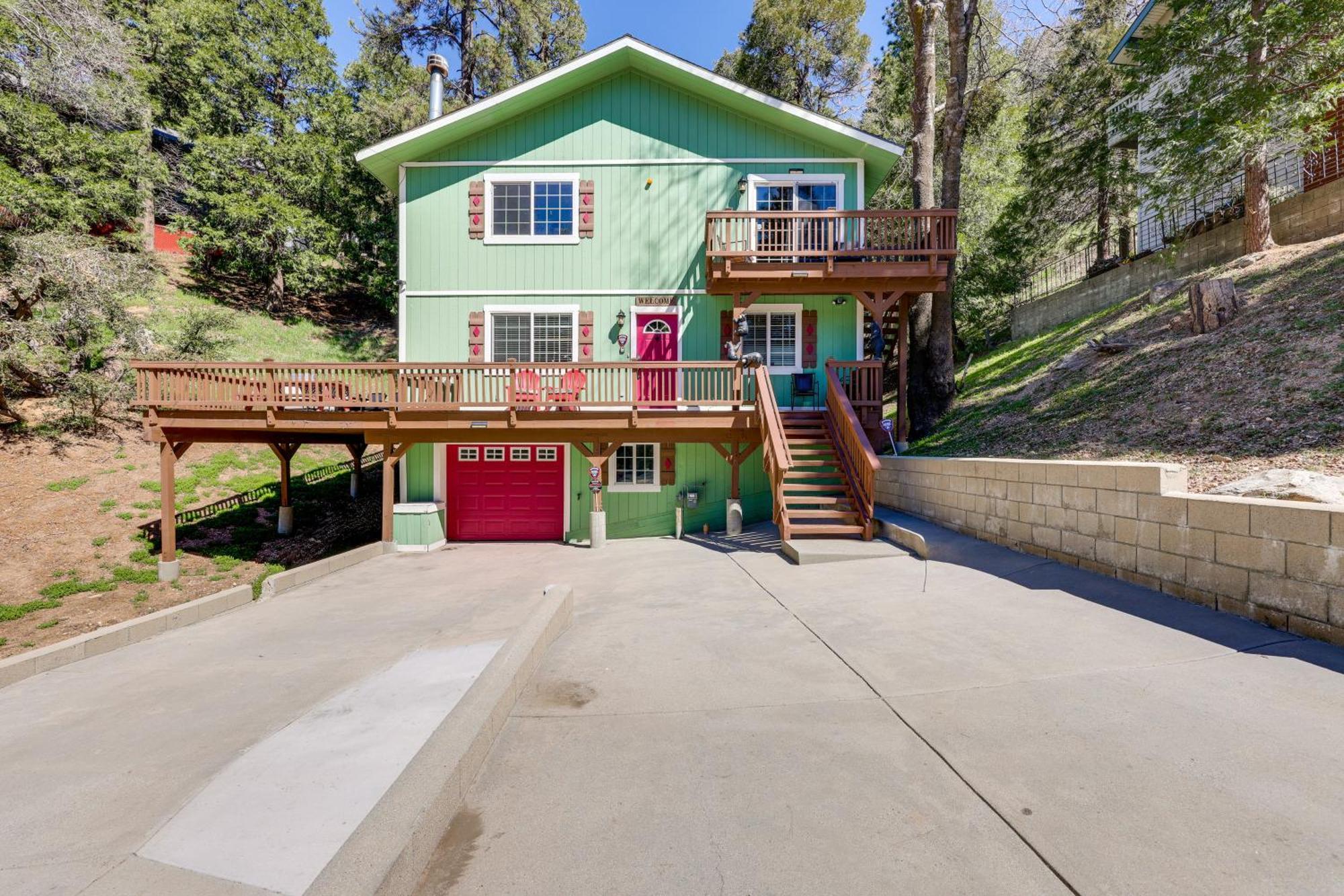 Remodeled Crestline Retreat Walk To Lake Gregory! Buitenkant foto